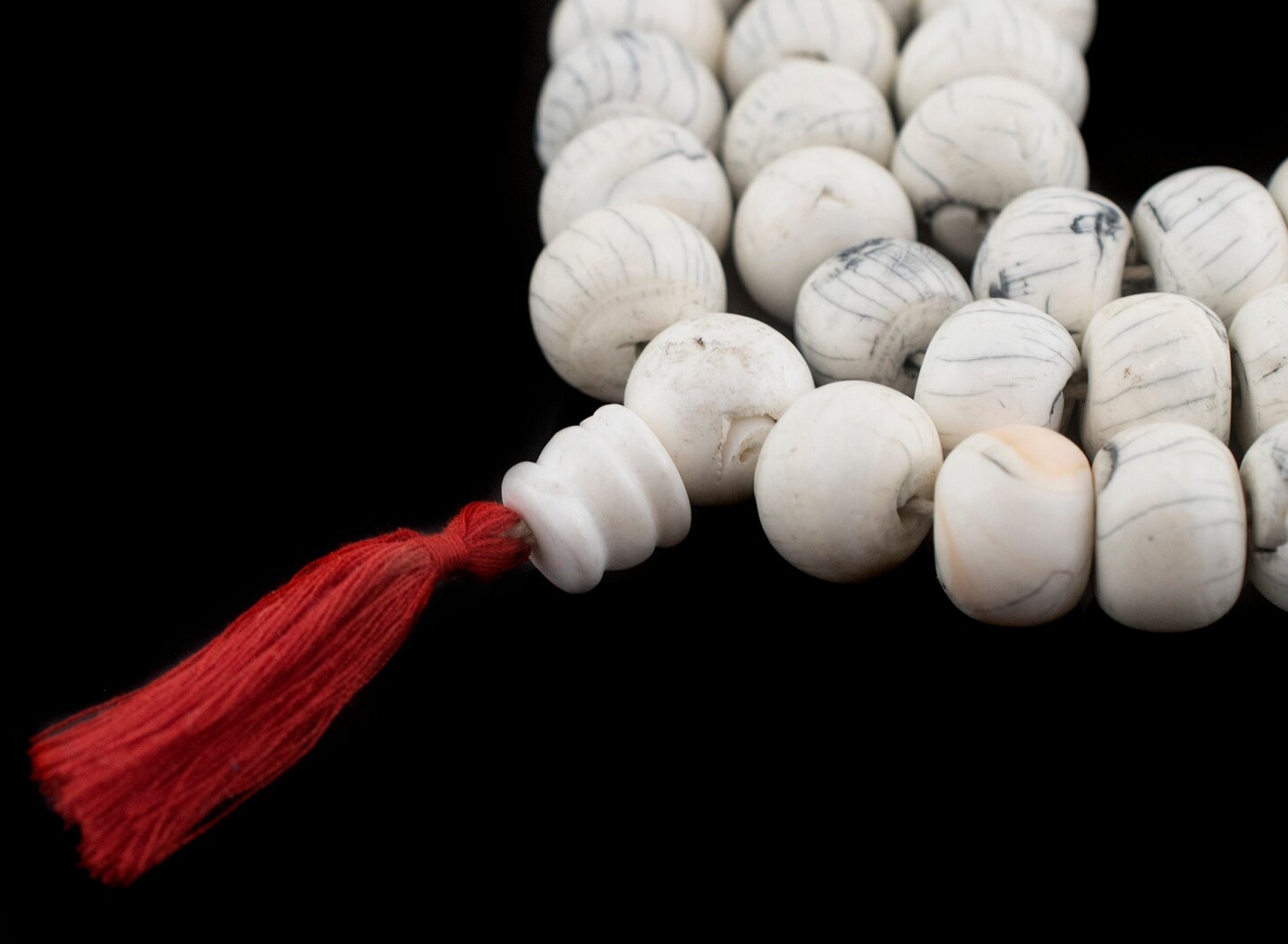TheBeadChest Naga Conch Shell Mala Beads 18-20mm Nepal White Round Large Hole 60 Inch Strand