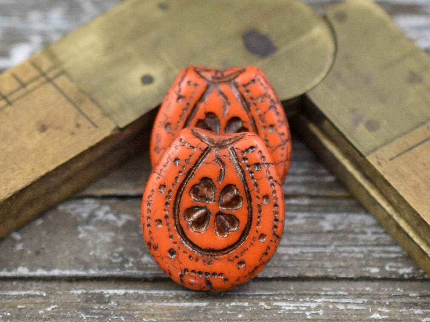 *2* 21x18mm Bronze Patina Washed Opaque Orange Lucky Horseshoe Beads