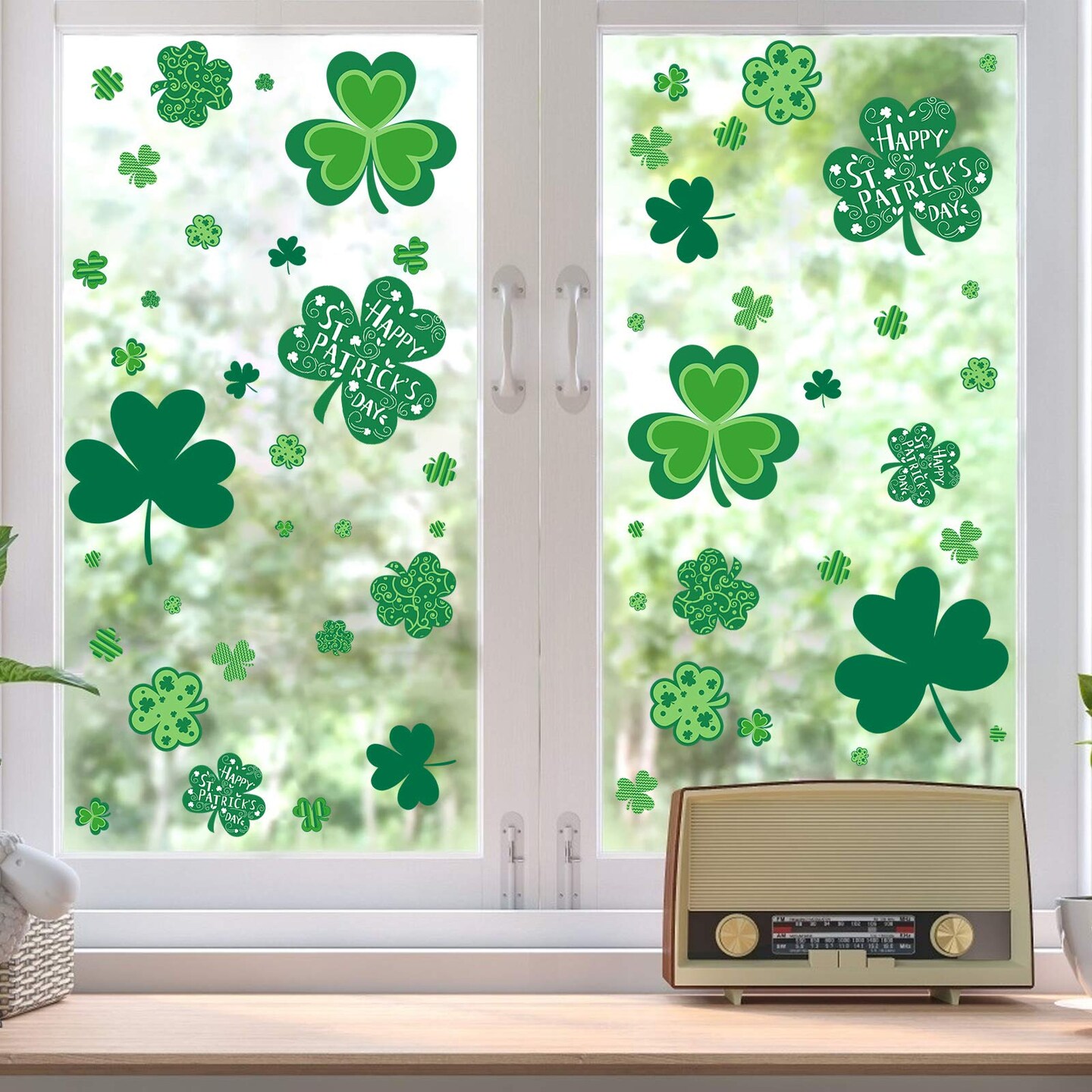 109 Pieces St Patricks Day Window Clings, Shamrock Window Stickers for St Patricks Day Decorations, 109 PCS Reusable Static Spring Window Clings for St Patricks Day Decor