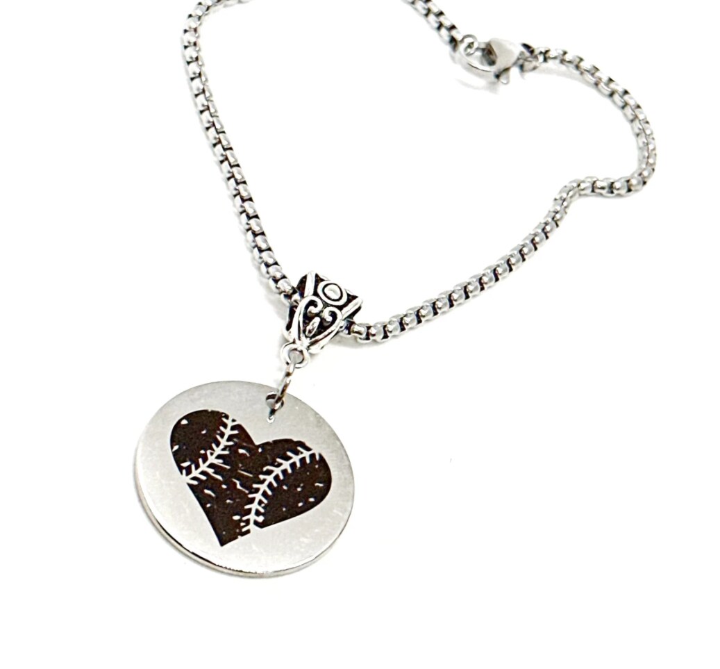 Baseball Heart Charm Bracelet Softball Heart Charm Bracelet Baseball Mom  Softball Mom Softball Player Girlfriend Gift Love Baseball MakerPlace by  - Main Image
