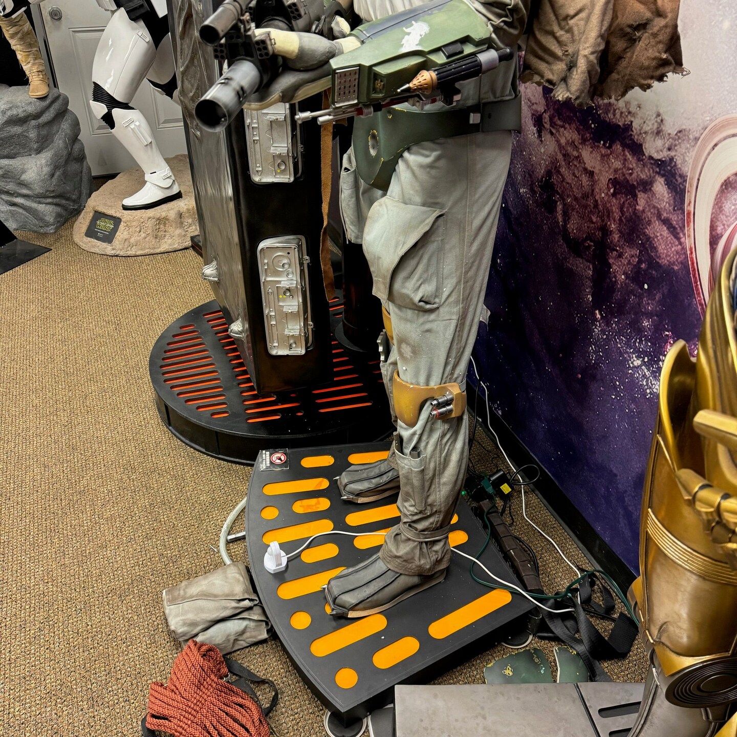 Pre-Owned Star Wars Boba Fett Life Size Statue