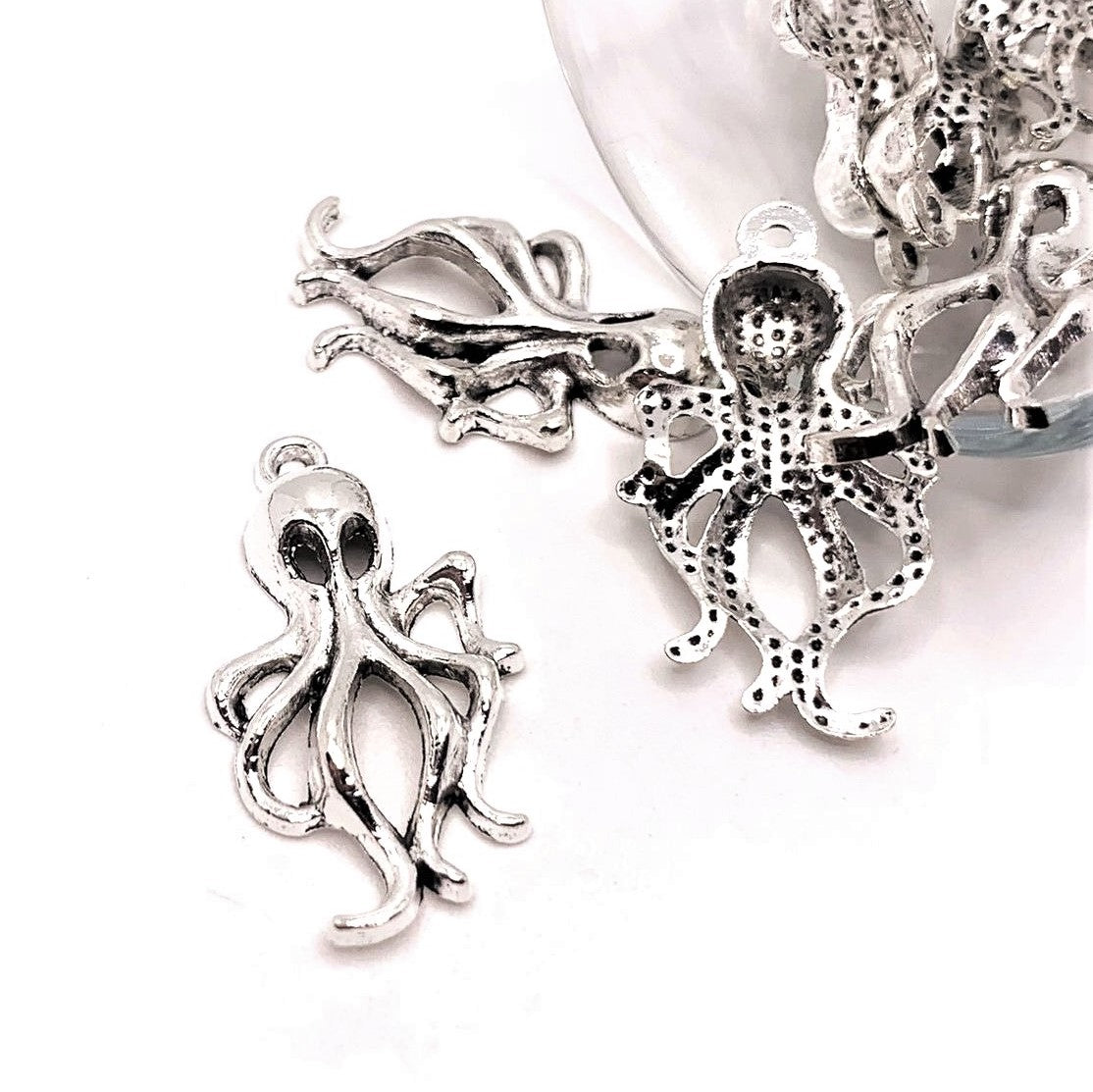 4, 20 or 50 Pieces: Silver Octopus Kraken Charms