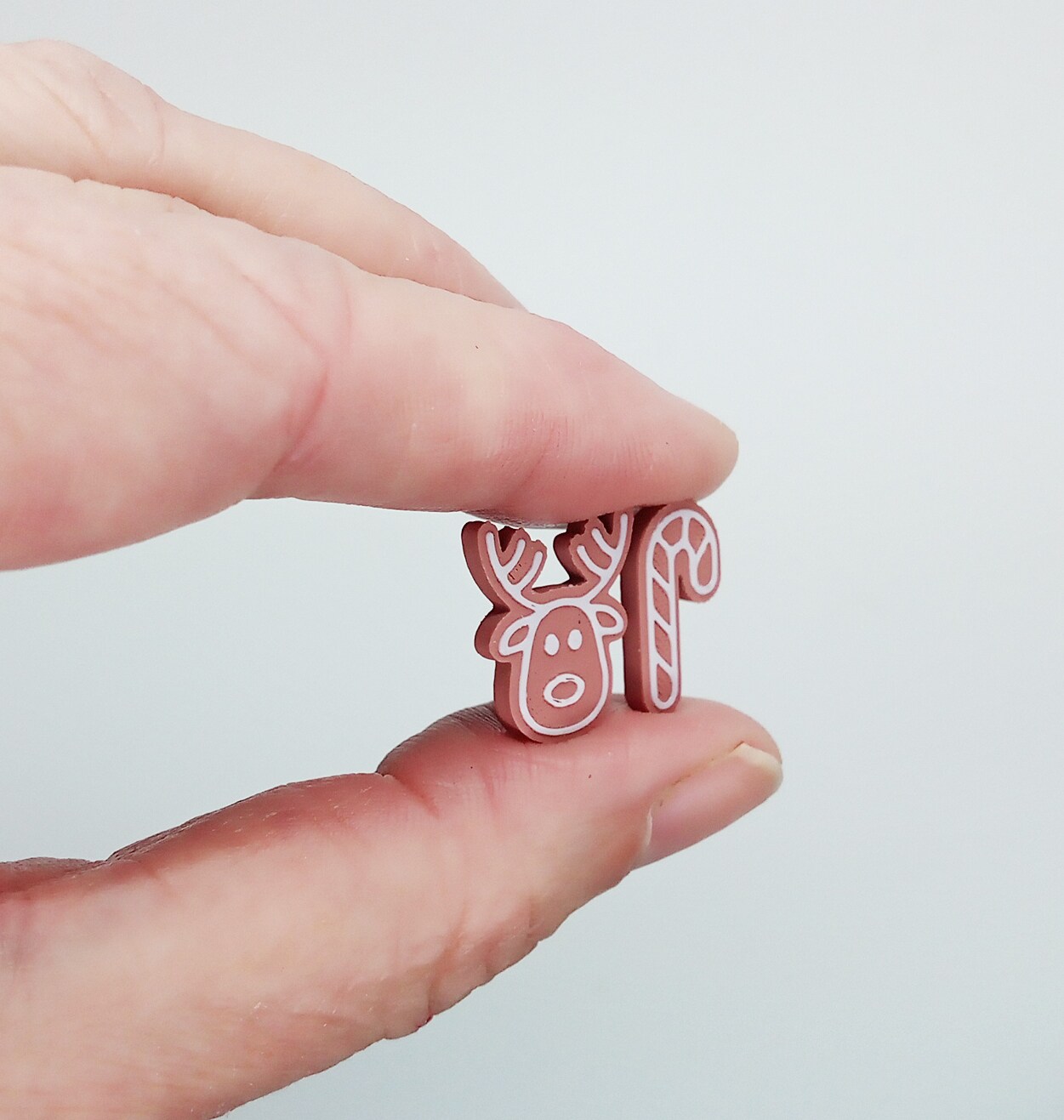 Mini Gingerbread Cookies, 1:6 Scale Dollhouse Miniature Christmas Food, Set of 8, Adorabilities