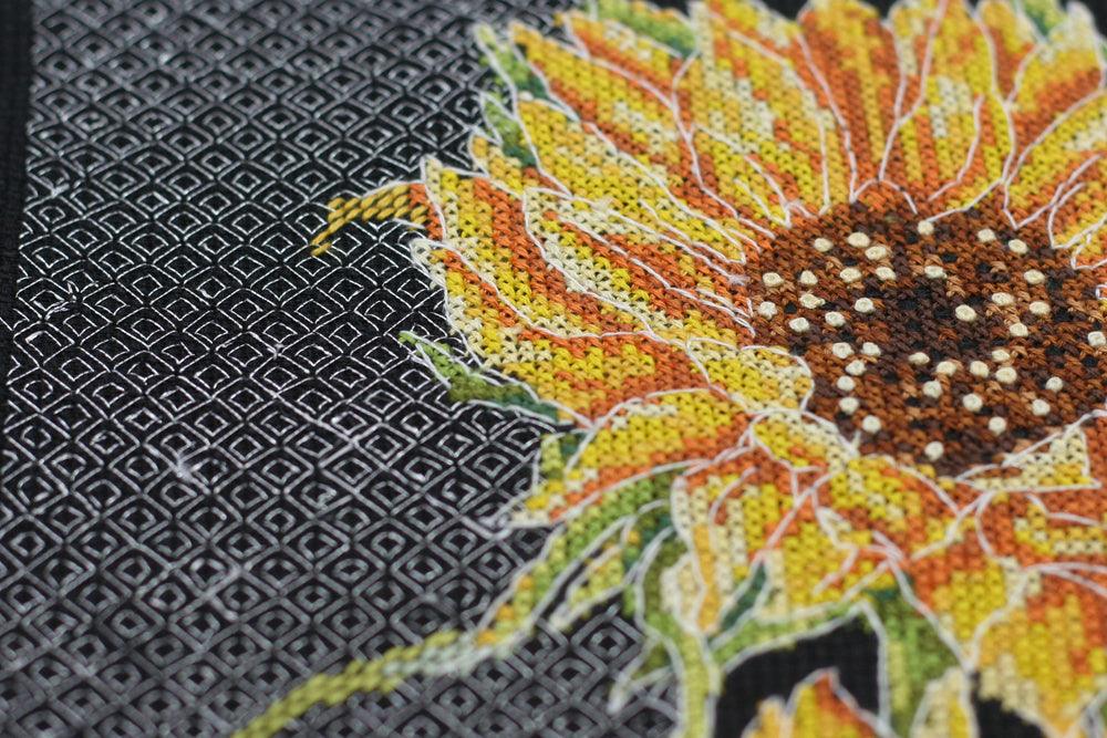 Cross-stitch kit Bright sunflowers