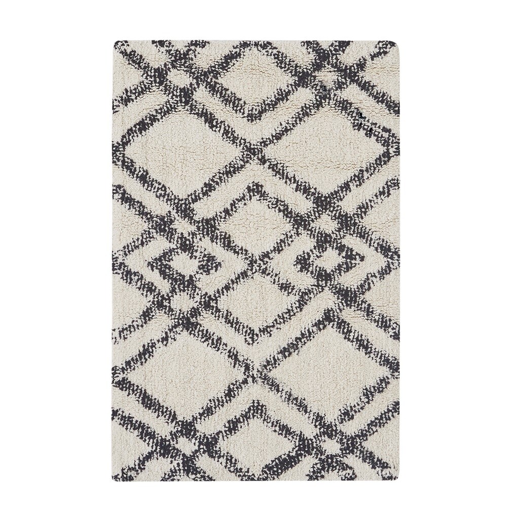 Gracie Mills   Stafford Geometric Diamond Cotton Tufted Bath Rug - GRACE-14649