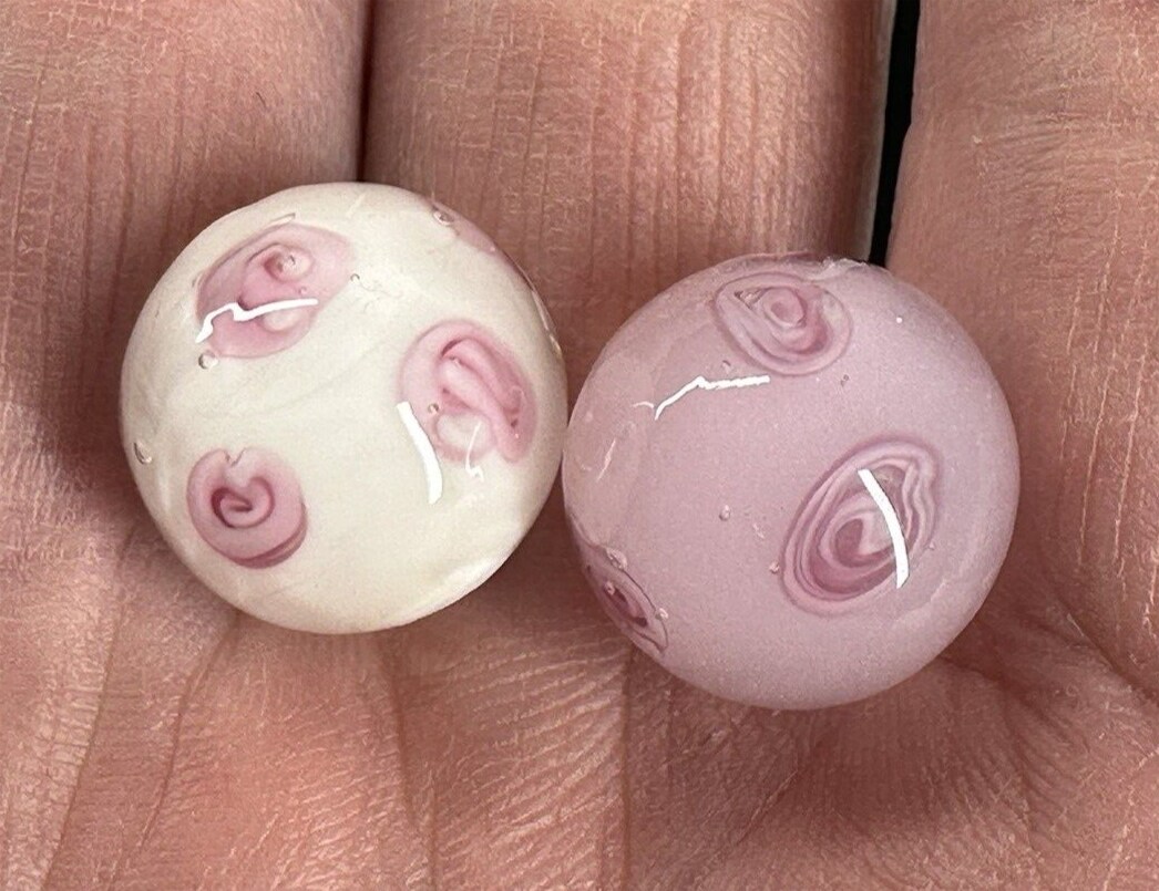 2 ENGLISH ROSE 16mm Handmade Art Glass Pink/White Design Marbles