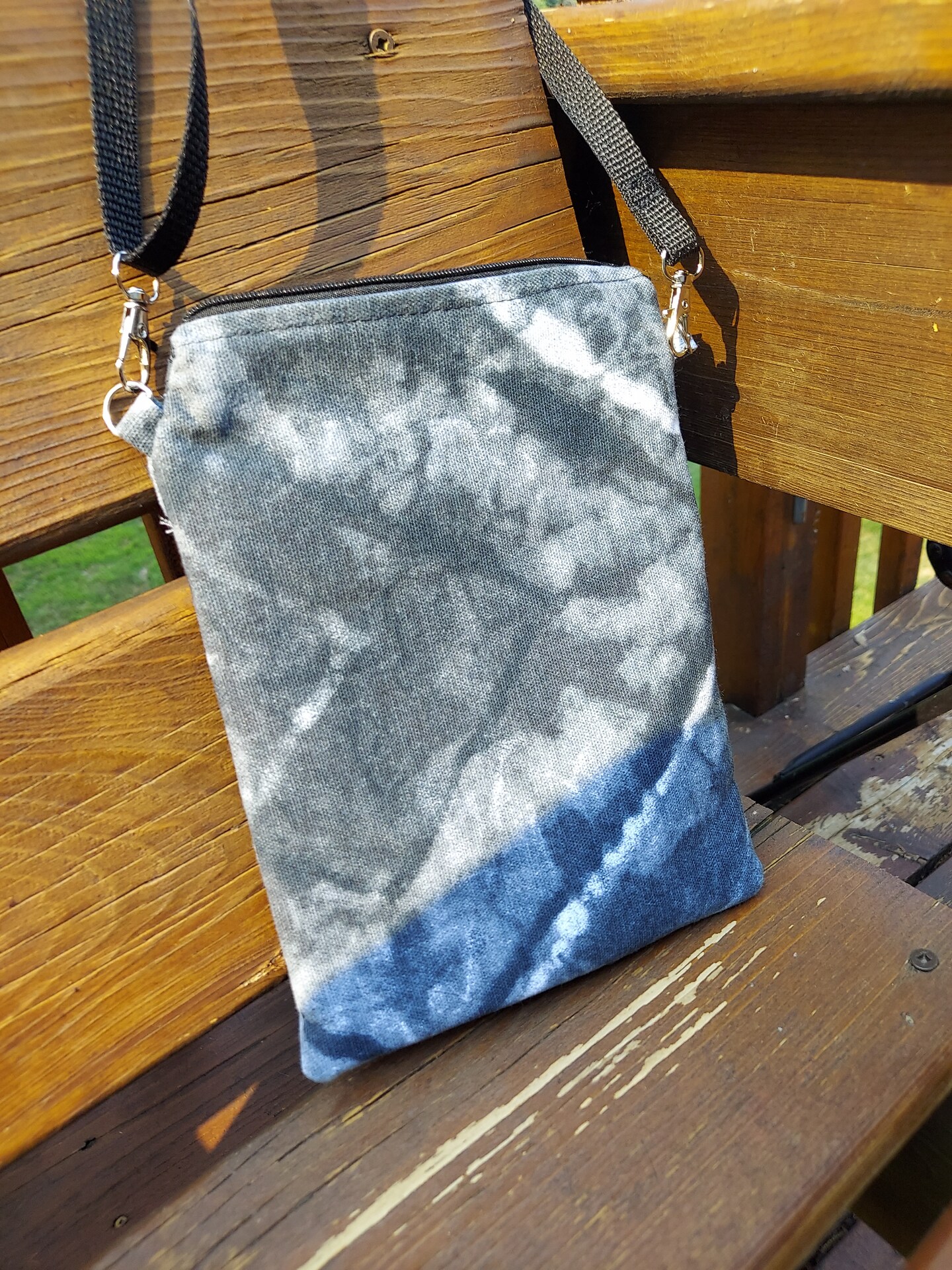 POIUGOYA Crossbody Purses for Women Trendy,Soft Leather Medium Crossbody Bag,Women's  Shoulder Purse Built in Wallet & Tassel: Handbags: Amazon.com