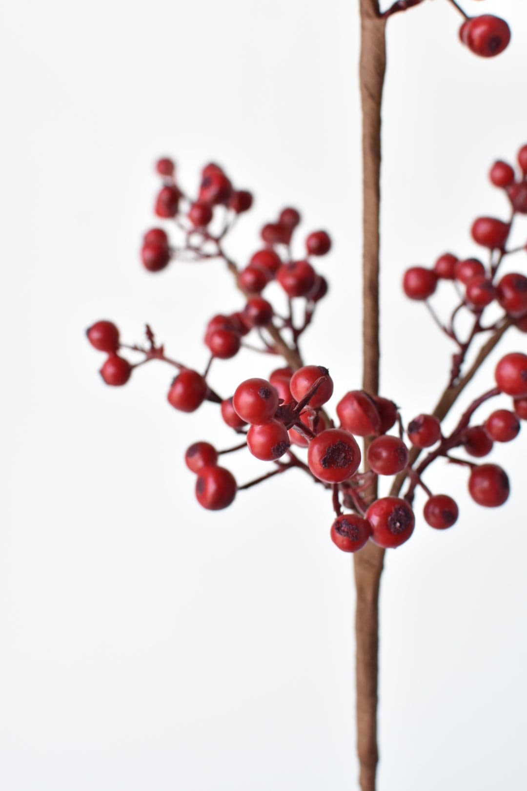 21&#x22; Faux Red Berry Stem