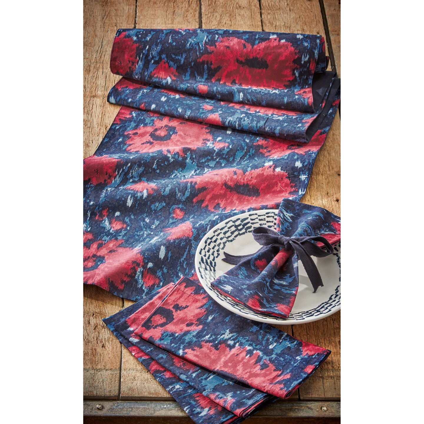 Weekend Dahlia Bright Red Floral All Over Print on Blue Background Cotton Machine Washable Table Runner Décor Decoration 72" x 14.5"-in.