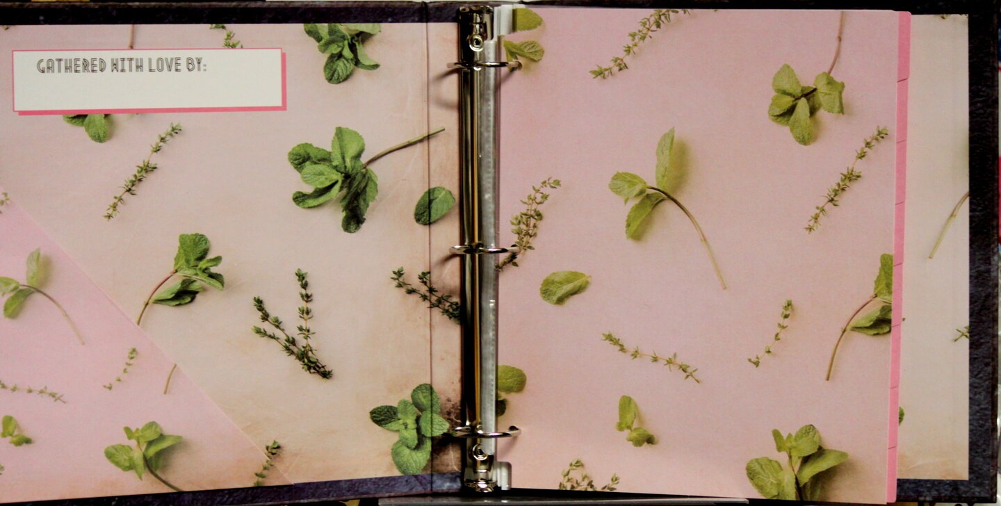 Favorite Recipes Binder With Accessories