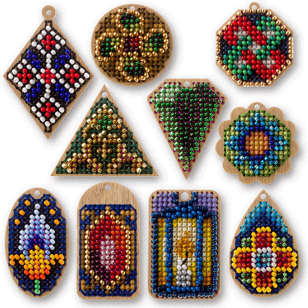 Set of blanks for embroidery on wood
