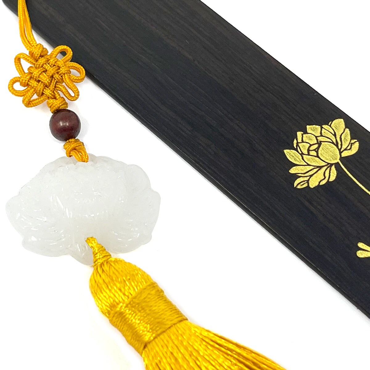 Wrapables Sandalwood Bookmark with Pendant Tassel for Book Lovers an Readers