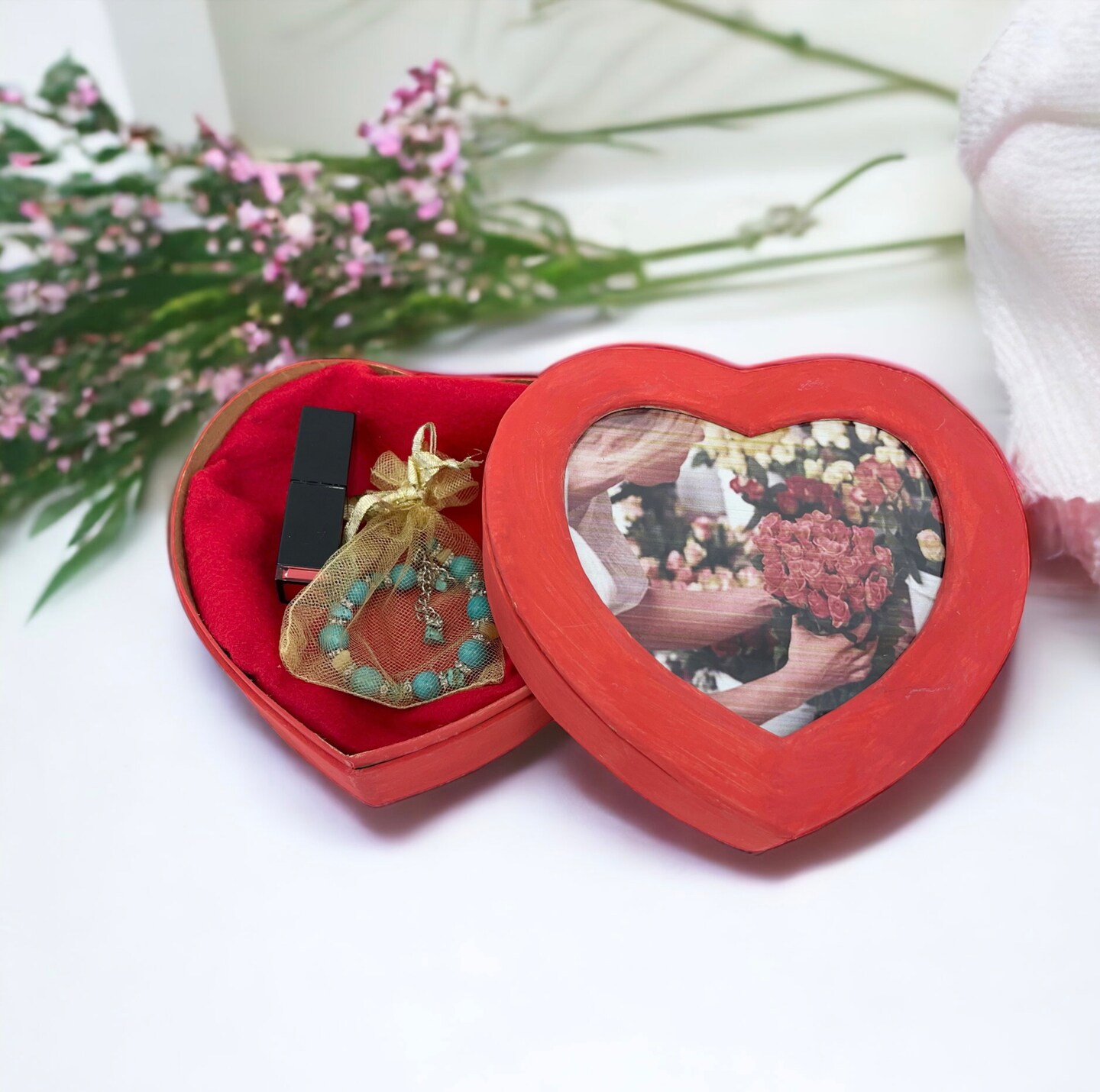 Value Pack of 36 Heart Photo Box - Large