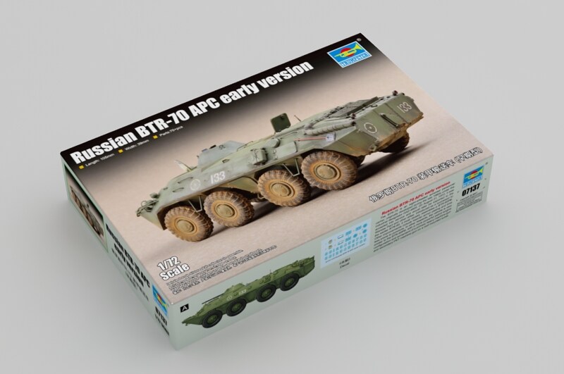 Trumpeter  1/72 RUSSIAN BTR-70 APC EARLY VERSION 1/72 Plastic Model