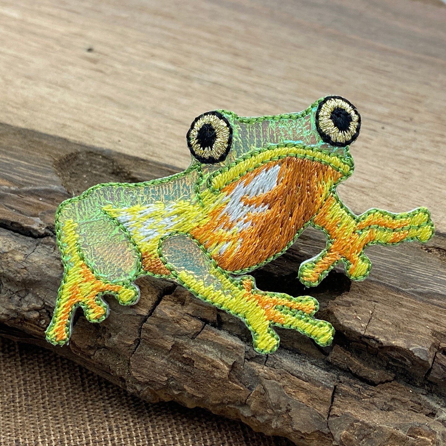Tree Frog, Green, Shimmery, Embroidered, Iron on Patch