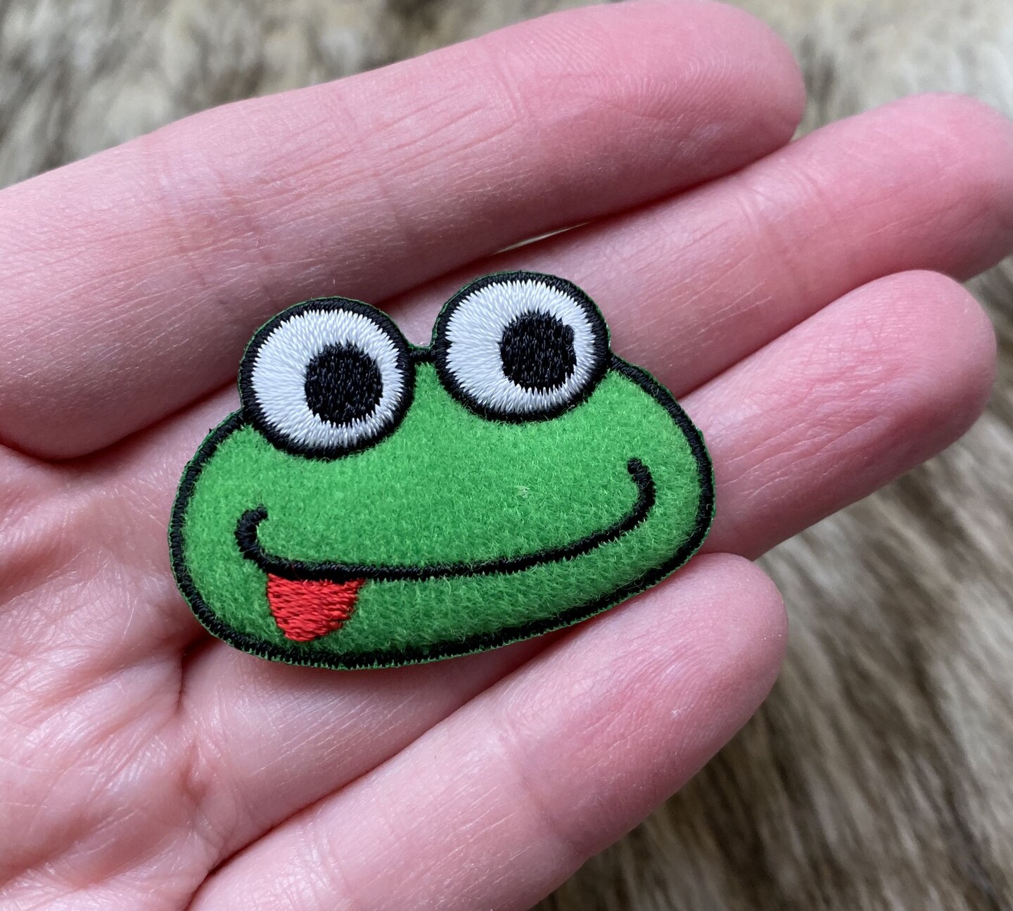 Puffy Frog Face, 3D, Embroidered, Iron on Patch