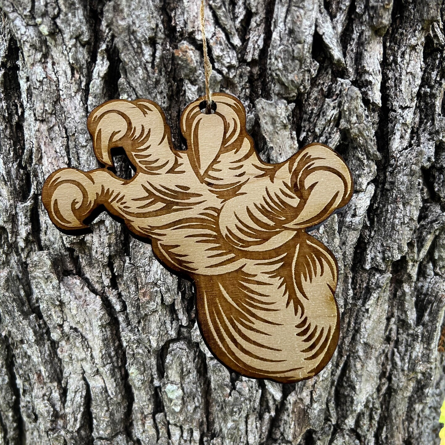 Eagle Talon foot Claw - Raw Wood Ornament Eagle Talon foot Claw - Raw Wood Ornament