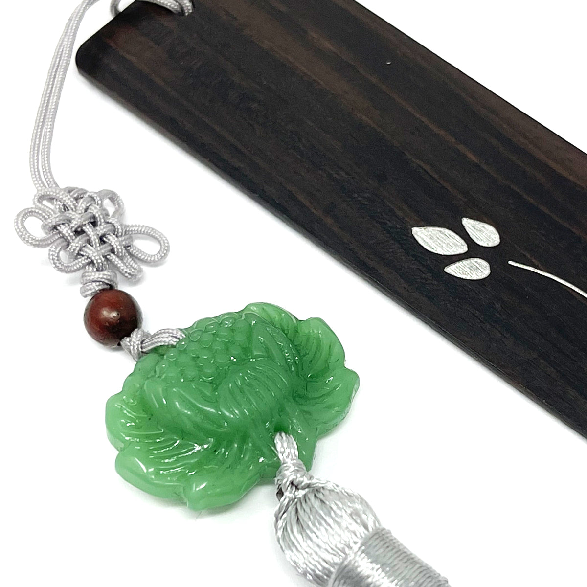 Wrapables Sandalwood Bookmark with Pendant Tassel for Book Lovers an Readers