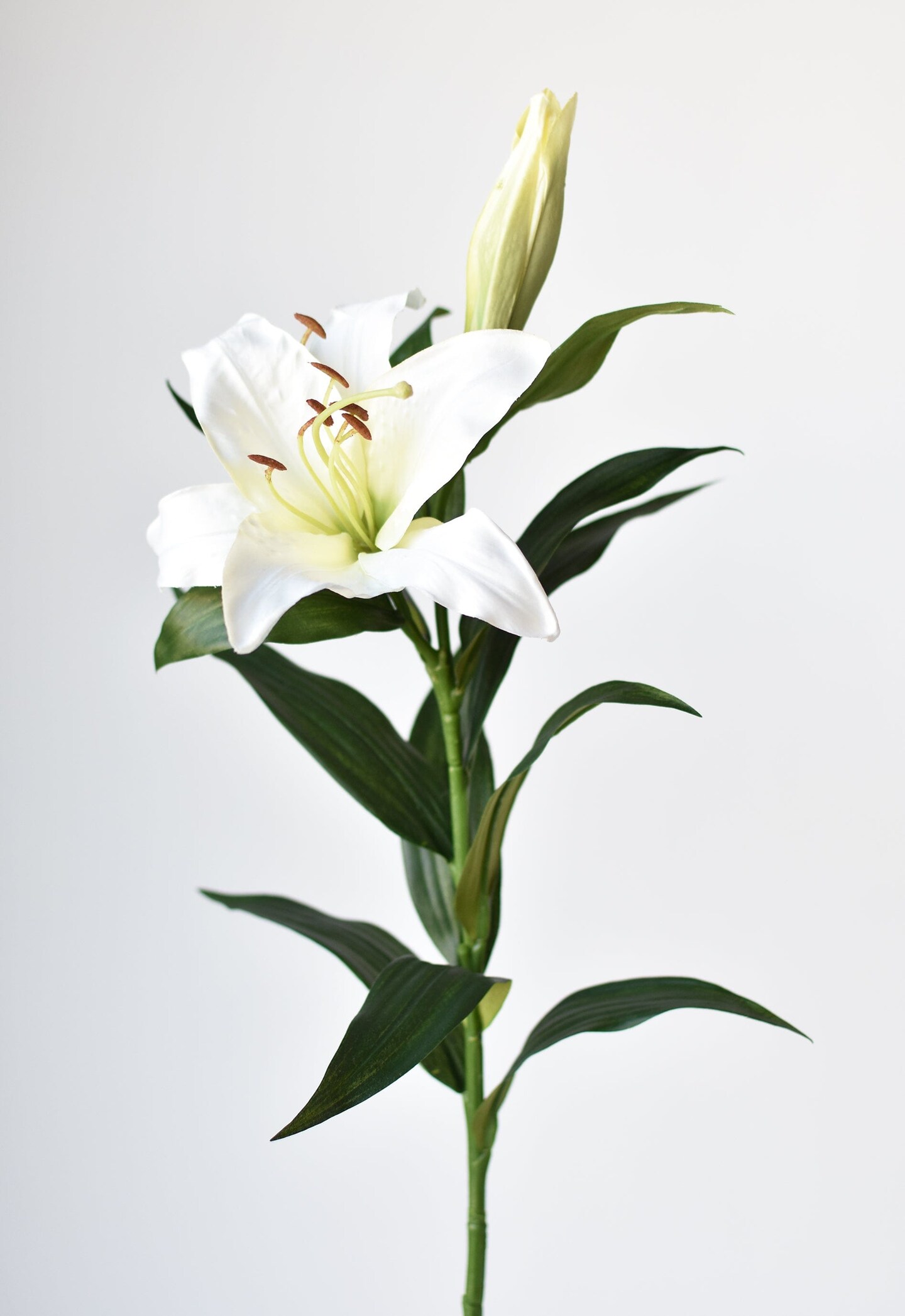 35&#x22; Faux White Lily Stem