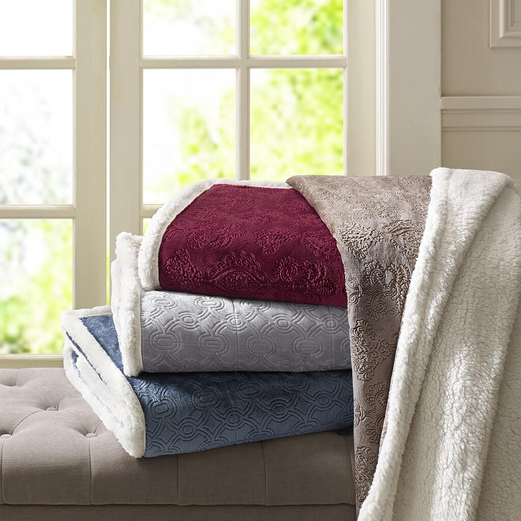 Gracie Mills   Oversized Textured Plush Throw