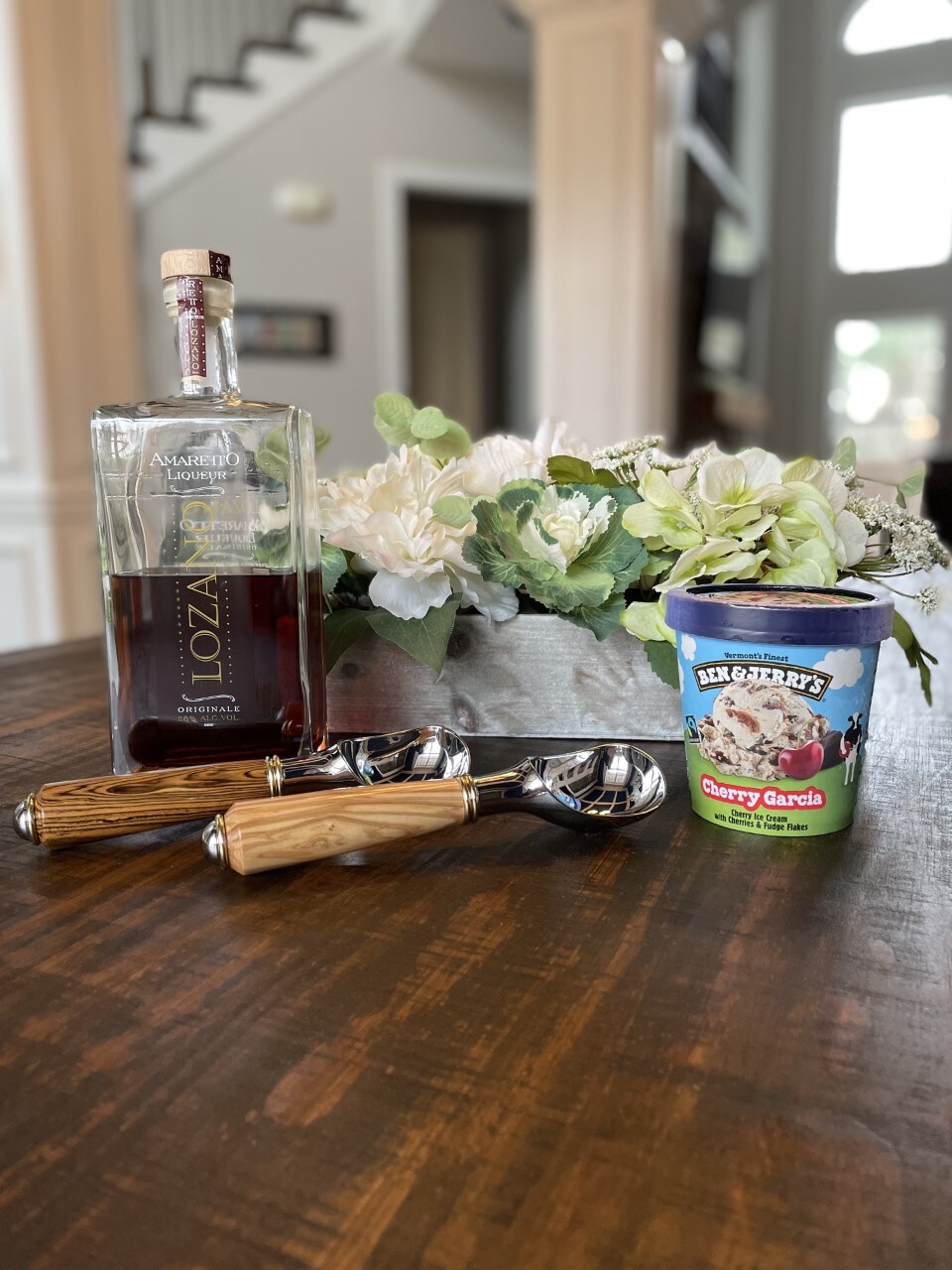 Ice Cream Scoop with Wood Handle