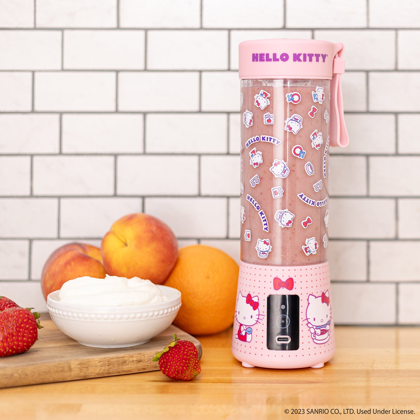 Uncanny Brands Hello Kitty USB-Rechargeable Portable Blender