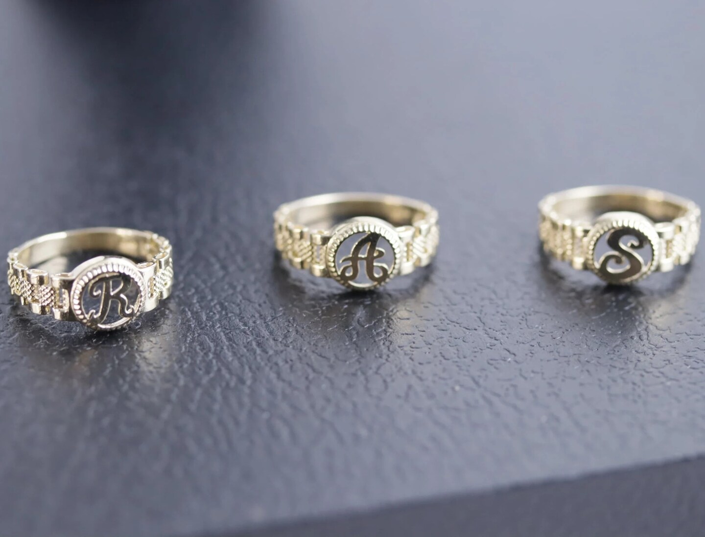 10K Yellow Gold Band Letter Ring, Initial Letter Alphabet Ring ...