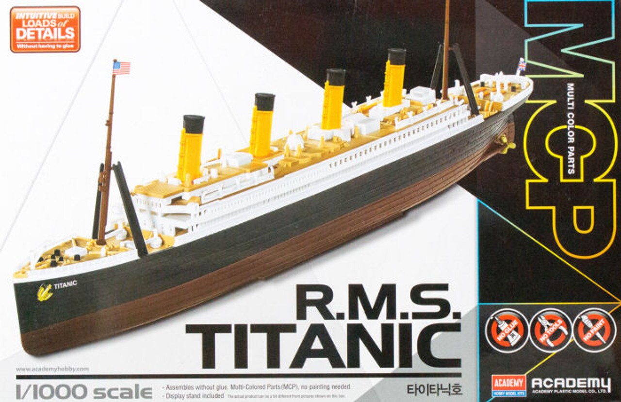Academy  1/1000 RMS Titanic Plastic Model