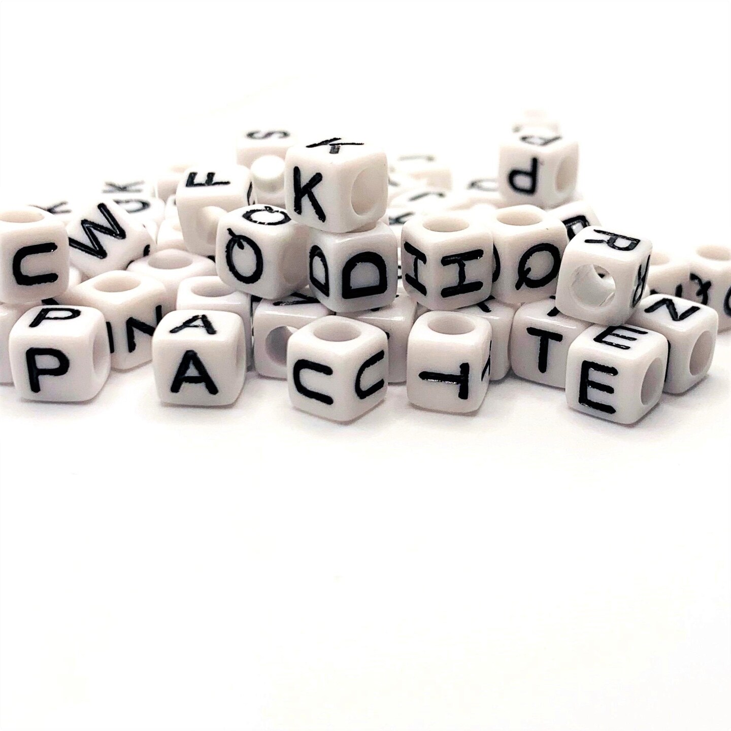 200 Pieces: Black and White Mixed Square Alphabet Beads