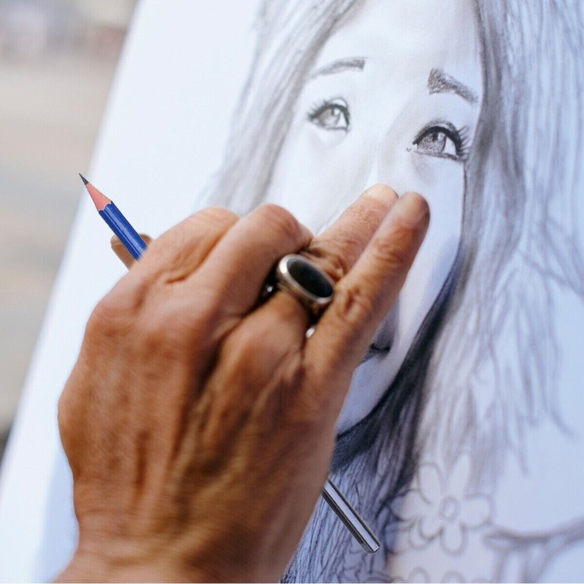 Art Kit with Pencils, Charcoal, and Sketch Tools 29 pcs