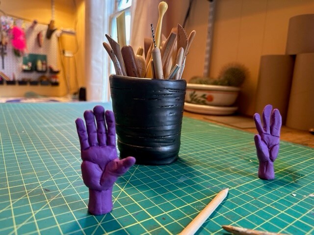 How-To: Sculpt Clay Hands image 1
