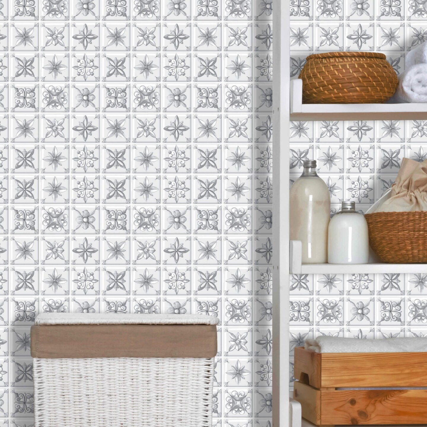 4-Pack Peel and Stick Tiles 10.5&#x22; x 10.5&#x22; Painted Floral Mosaic Print. Covers 3.06 Sq. Ft
