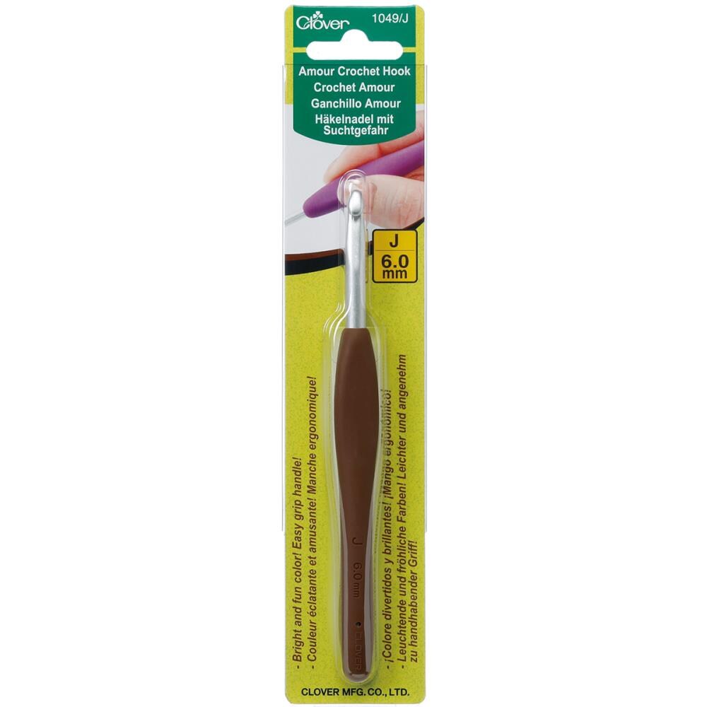Clover Amour Crochet Hook - J / 6.0 mm