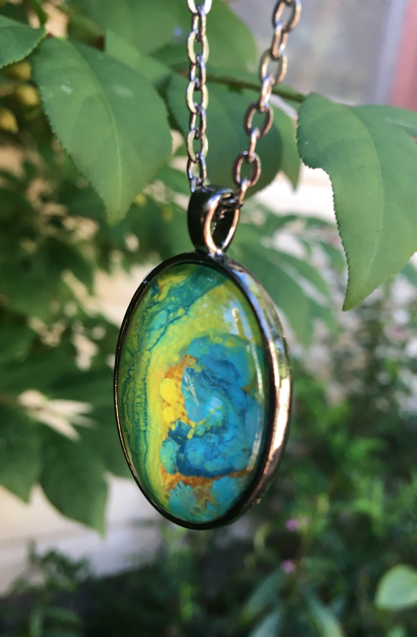 Abstract∞A Melting Necklace WINTER BLUES 💙✨ This icy blue diamond brings a whole new meaning