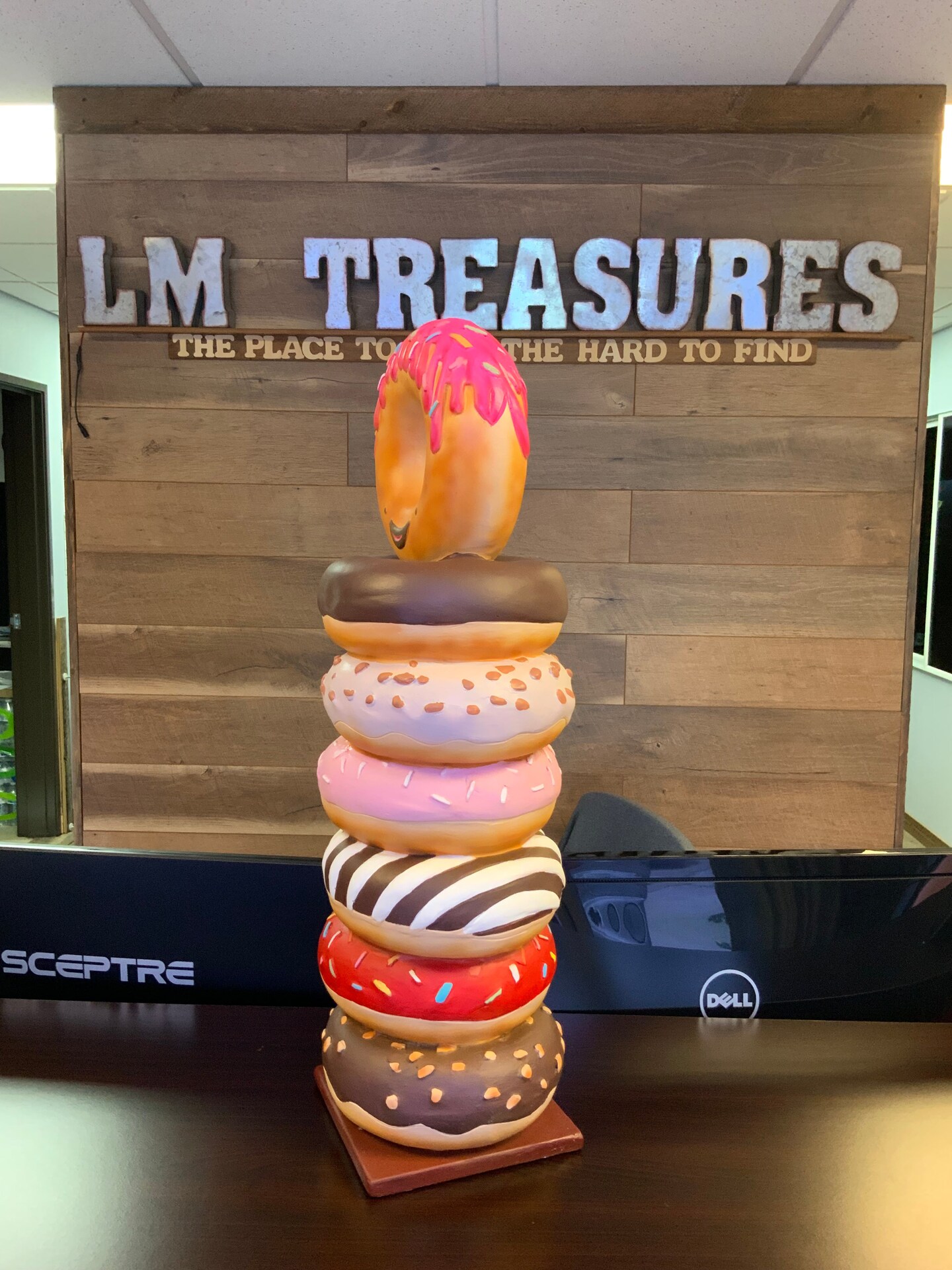 Small Stacked Donuts Table Top Statue