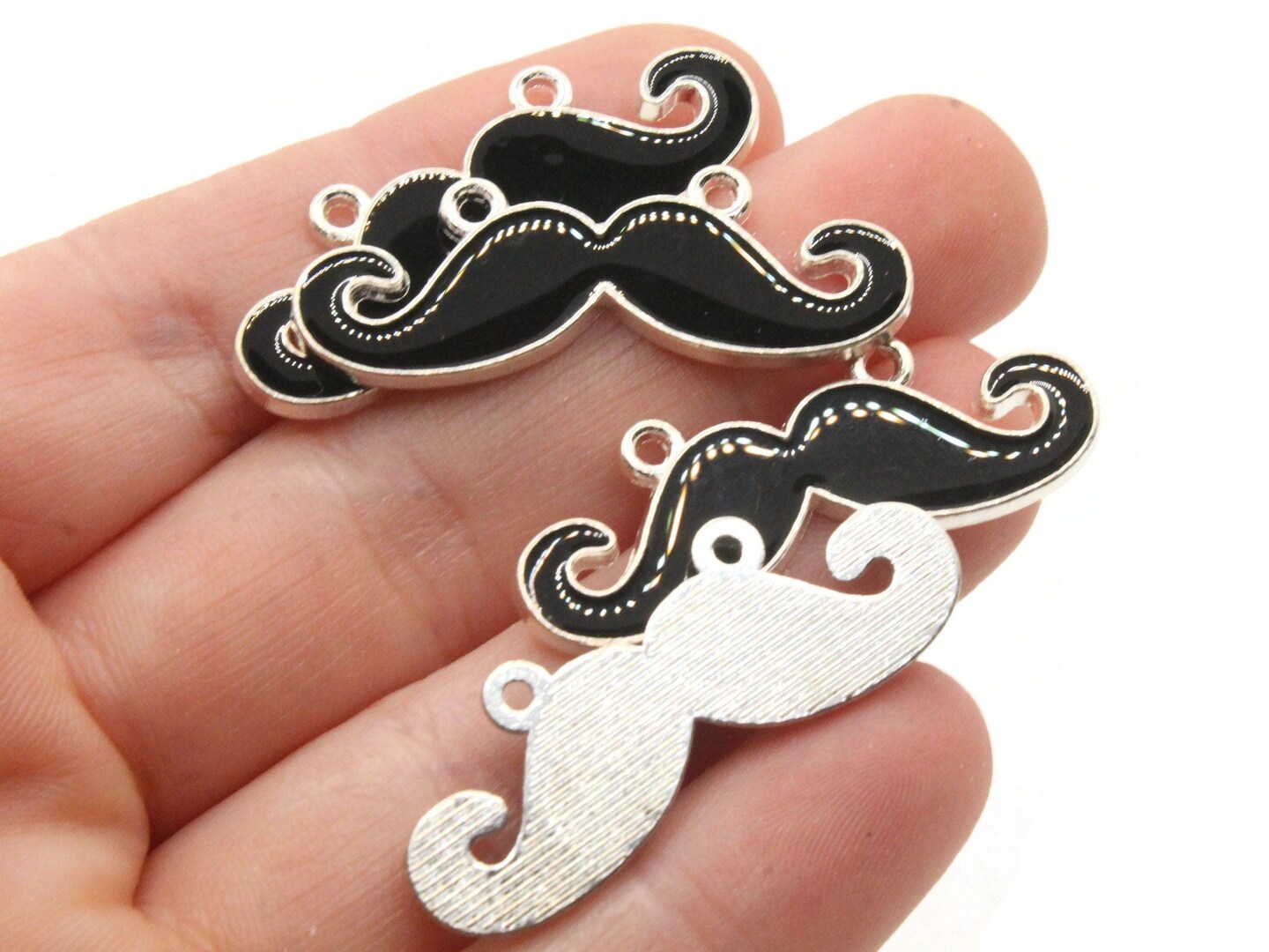 4 36mm Alloy Metal Mustache Pendants