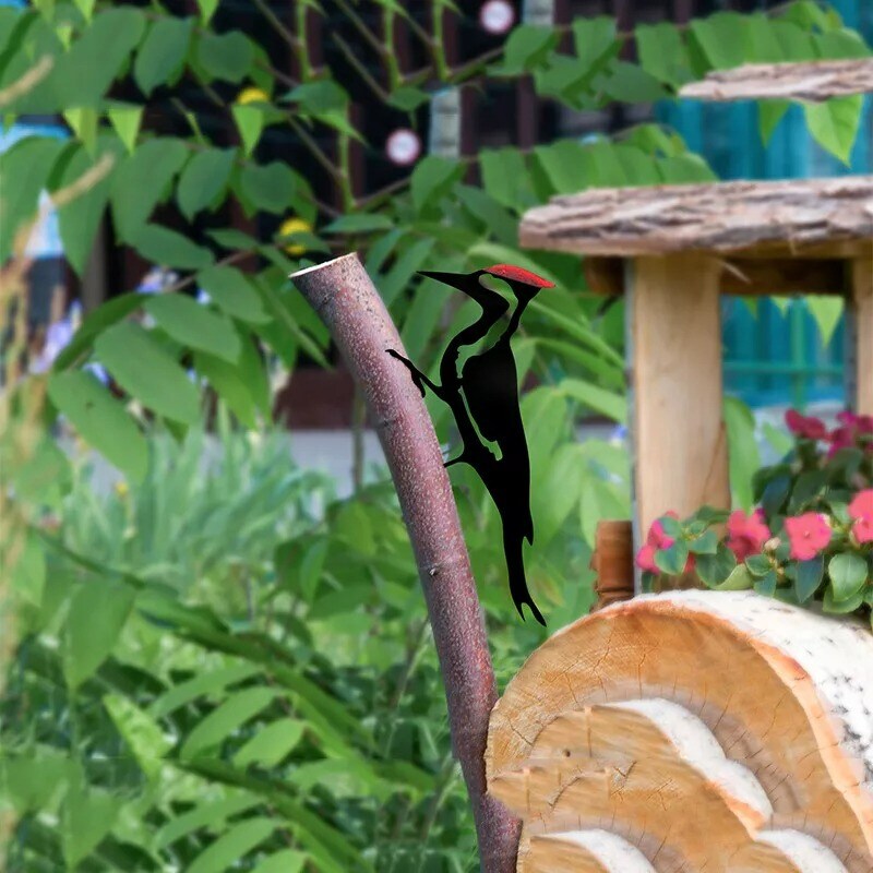 Outdoor Metal Woodpecker Garden Ornament Bird Statue for Patio Backyard Decor