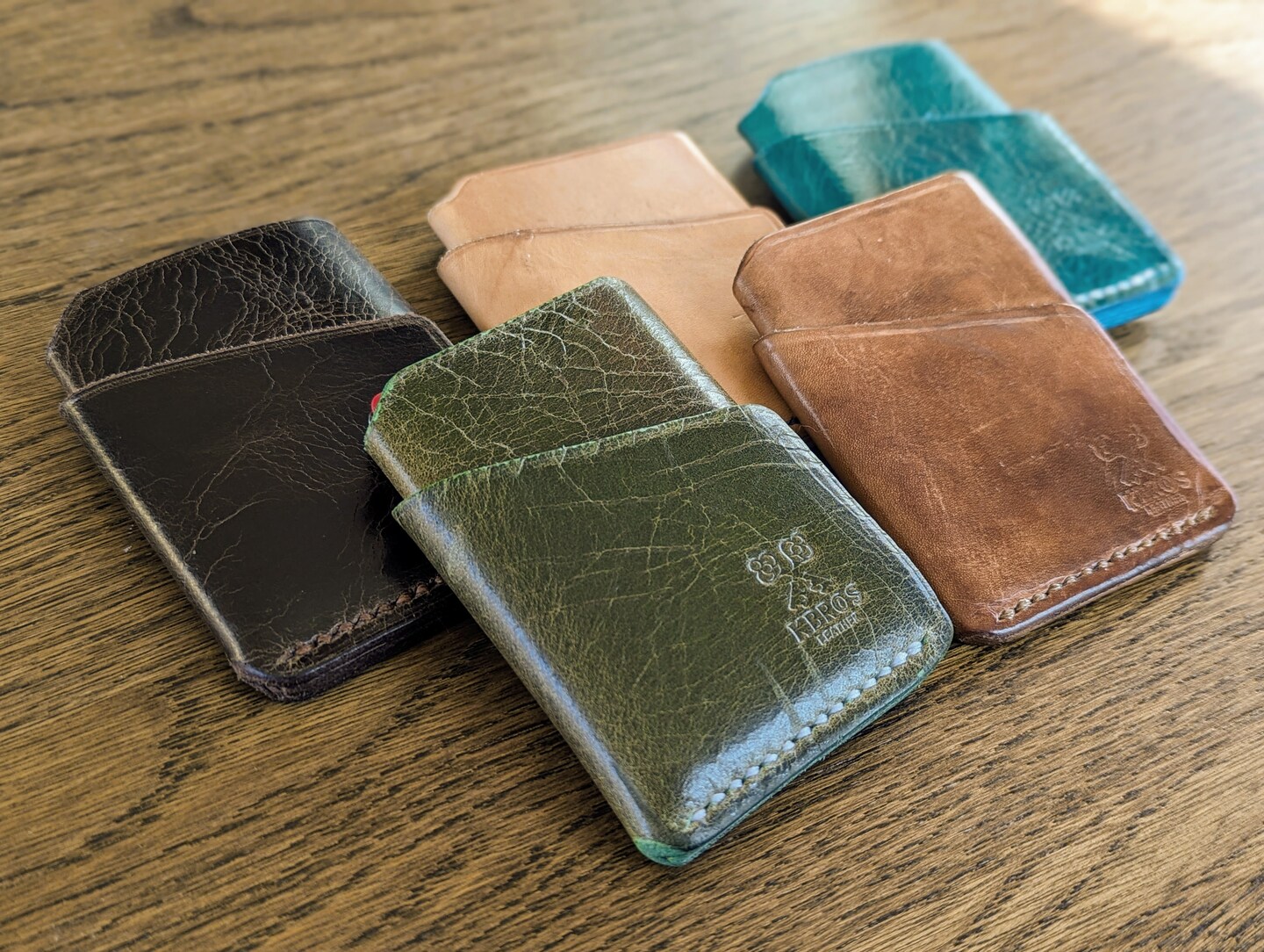Minimo Handmade Minimalist Leather Wallet - Sleek Three-Pocket Card Wrap with Custom Color Options and Free Engraving, Gift for Men 327102551820320768