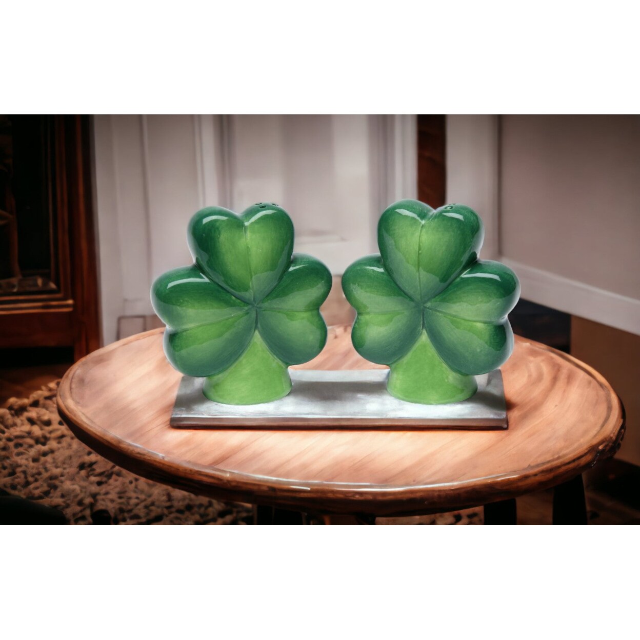 kevinsgiftshoppe Ceramic Saint Patricks Day Shamrock Salt and Pepper Home Decor   Kitchen Decor Irish Saint Patricks Day Decor