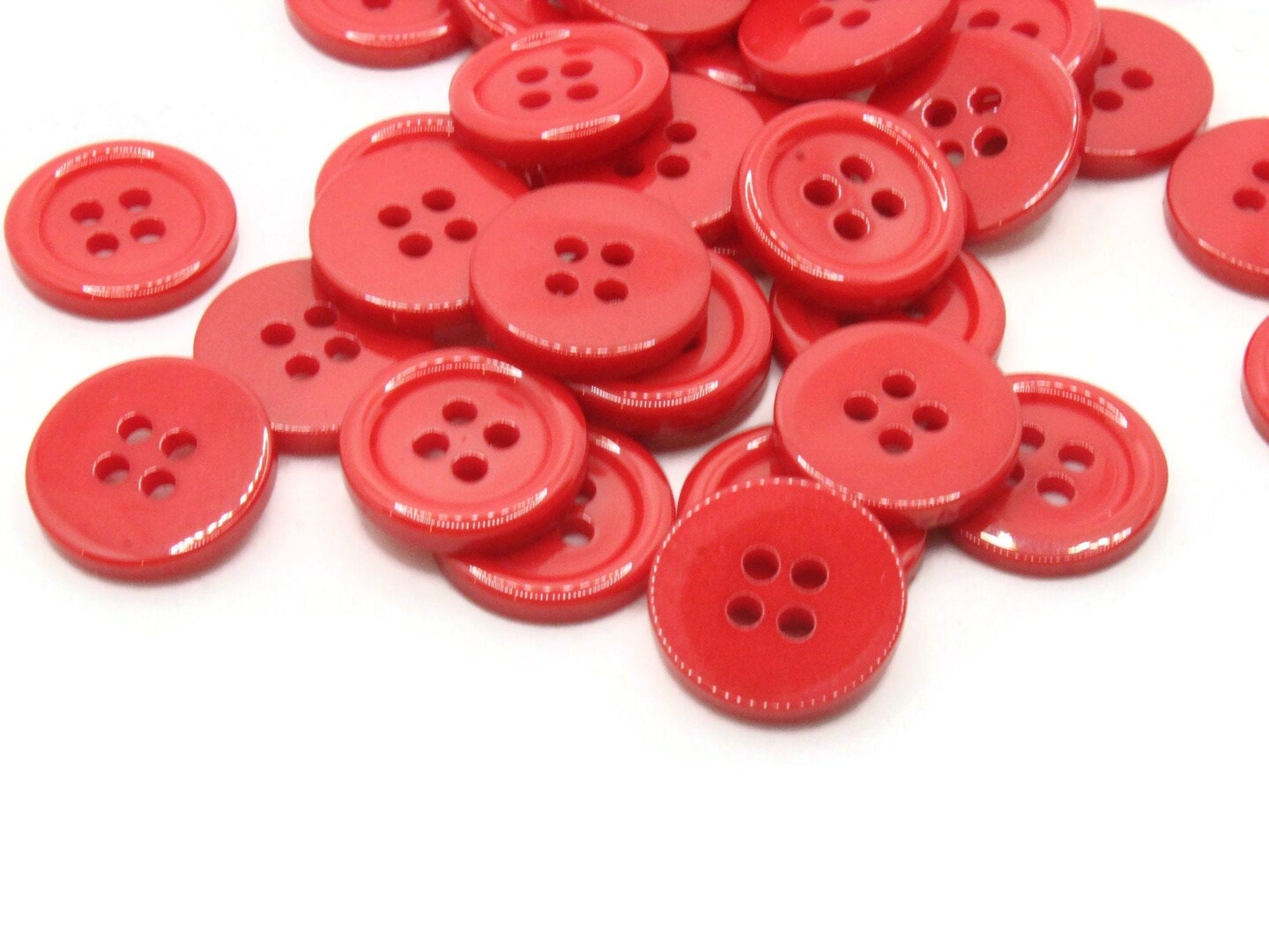 36 15mm Red Flat Round Plastic Four Hole Buttons