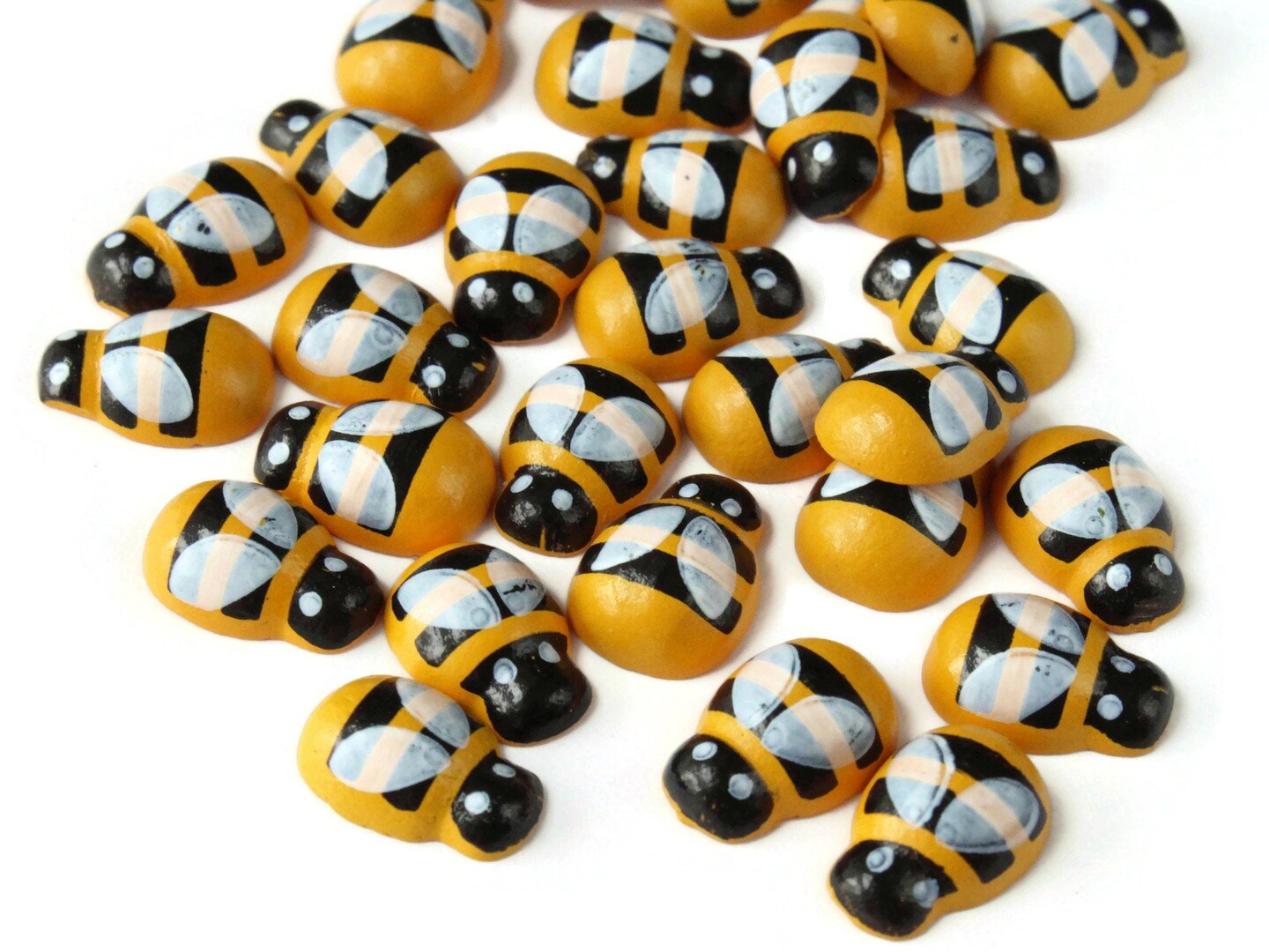 30 13mm Wooden Bee Cabochons - Flat Back Bumblebee Cabochons 1185
