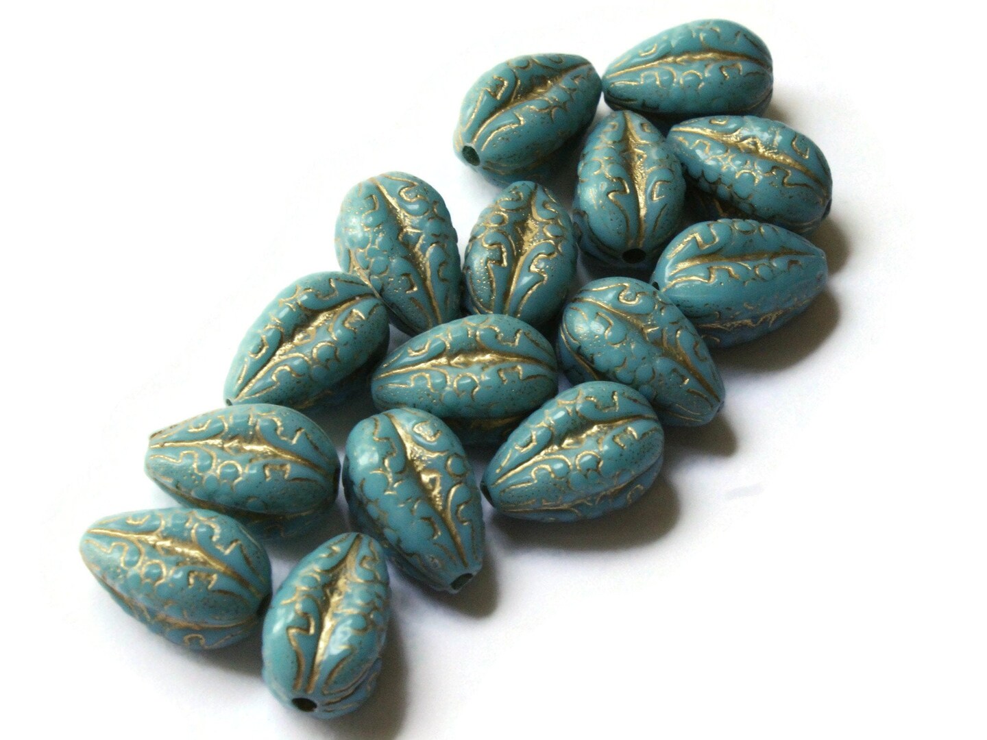 15 18.5mm Sky Blue Fluted Teardrop Beads Gold Trim Plastic Beads