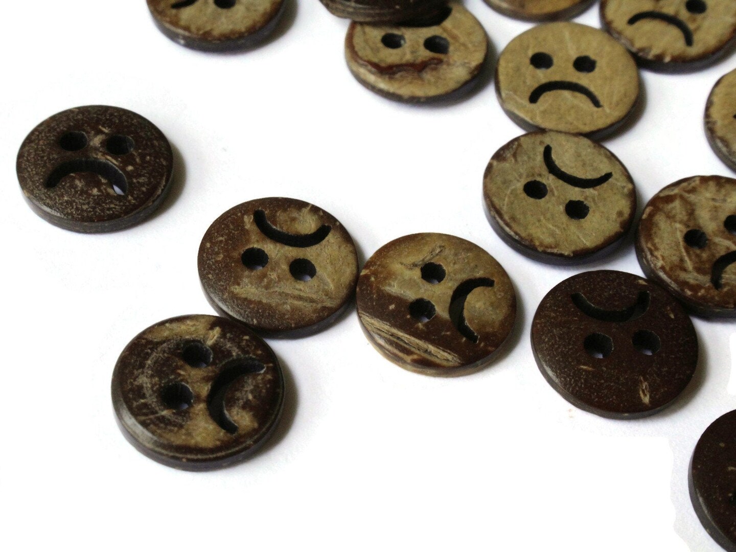 20 13mm Brown Sad Face Coconut Shell Buttons Wood 2 Hole Buttons