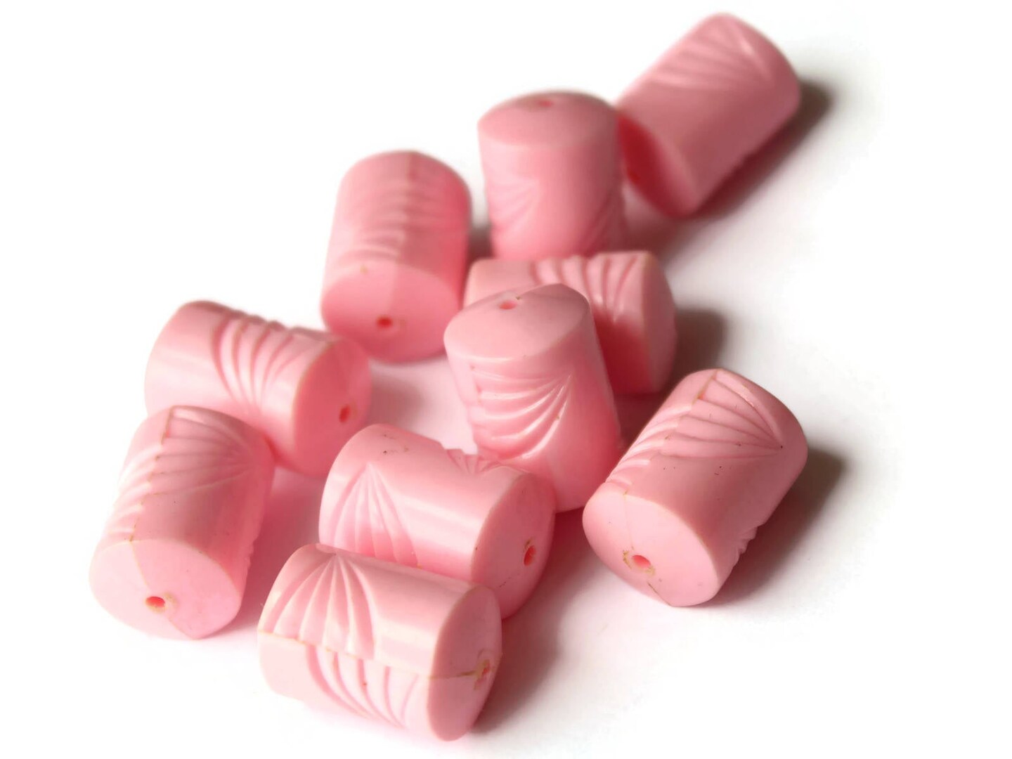 10 22mm Pink Plastic Tube Beads With Wave Design - Vintage Plastic Barbie Pink Beads