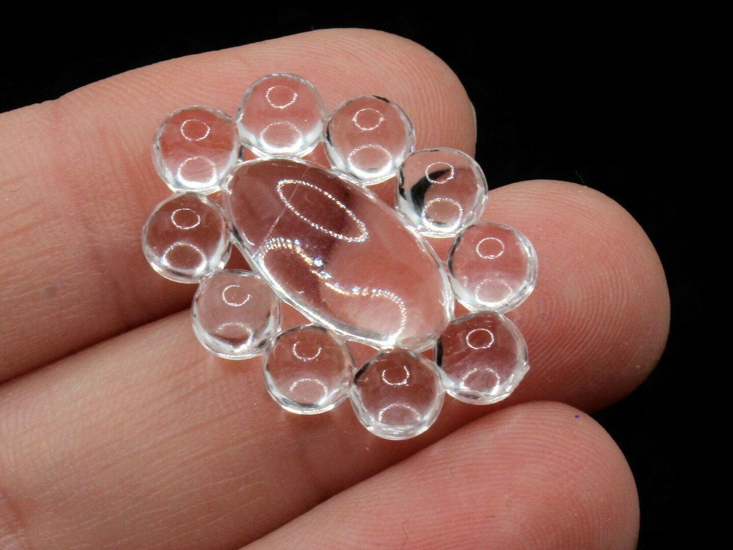 8 28mm Bubble Framed Oval Clear Vintage Plastic Cabochons