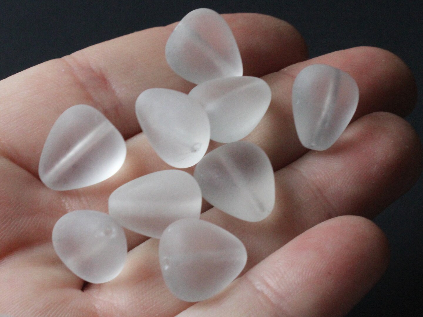 10 14mm x 12mm Frosted Clear Glass Beads Vintage Triangle Beads to String bO2