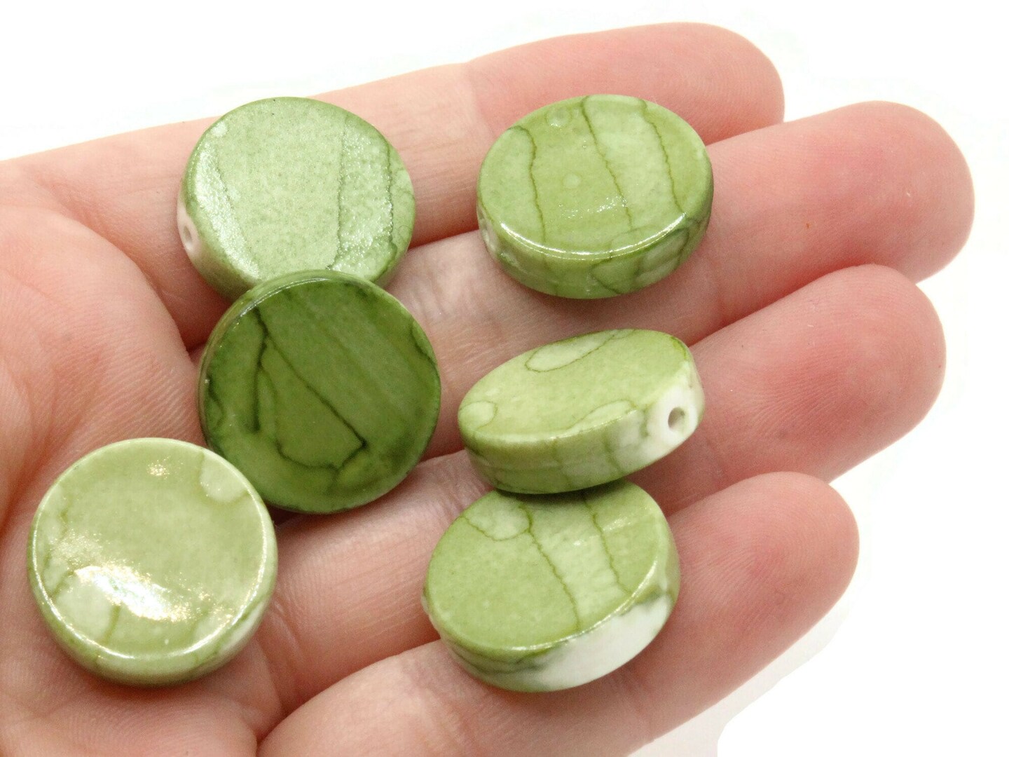 10 19mm Spray Painted Green Acrylic Coin Beads