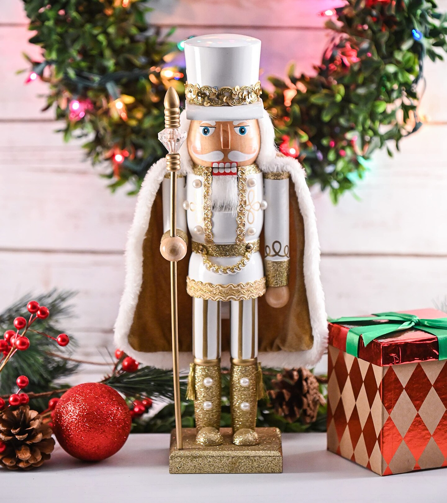 Ornativity Christmas Gold King Nutcracker – Gold and White
