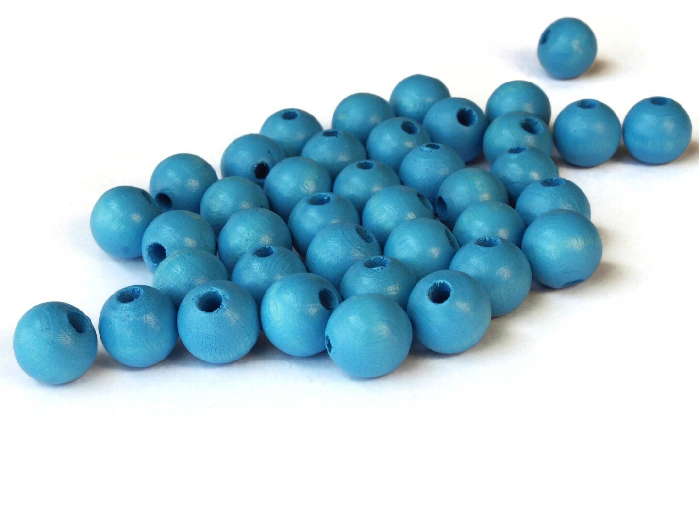 40 10mm Round Sky Blue Wood Beads Vintage Wooden Macrame Beads