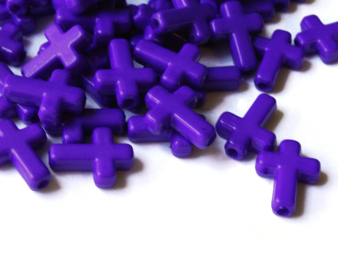 50 16mm Purple Plastic Cross Beads Christian Beads